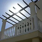 Royal Heights Hotel *