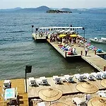 Royal Heights Hotel *