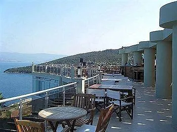 Royal Heights Hotel