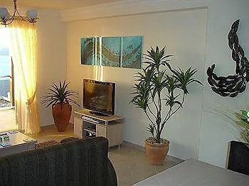 Royal Heights Отель *