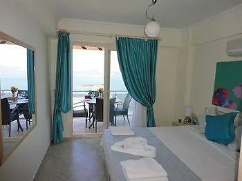 Royal Heights Hotel *